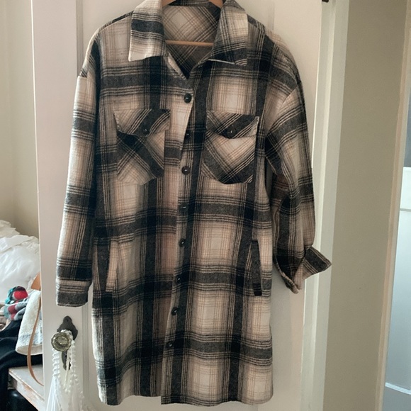 Plaid Jacket - Picture 6 of 6